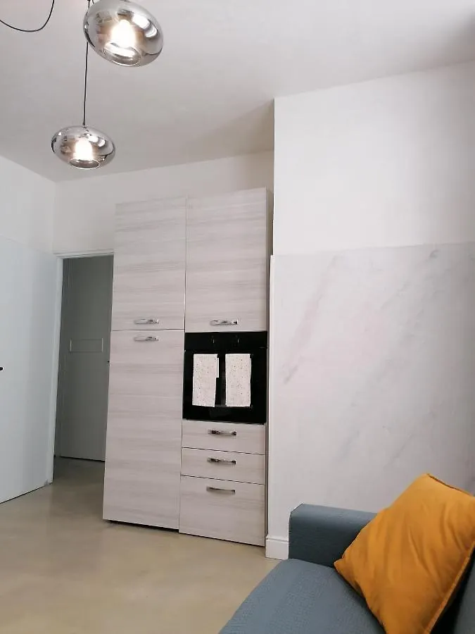 Daire Sike Home Giardini Naxos